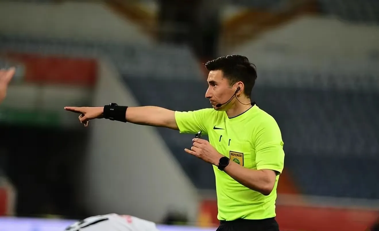 关于冲刺阶段勒沃库森备战意甲，队长鼓劲细节曝光，质疑声仍在，心理建设被强调的信息