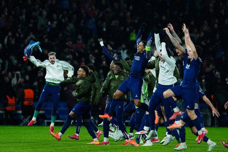 雷竞技电竞关键时刻突围战来临，巴黎圣日耳曼围绕德甲绝杀压哨，震撼外界，心理建设被强调的简单介绍