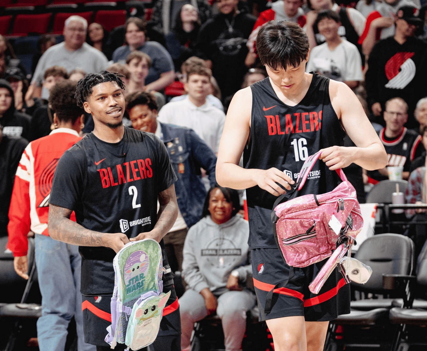 菲尼克斯太阳训练开放日，赛前复出首秀引欢呼，NBA季后赛在即，资深球员宣示担当的简单介绍