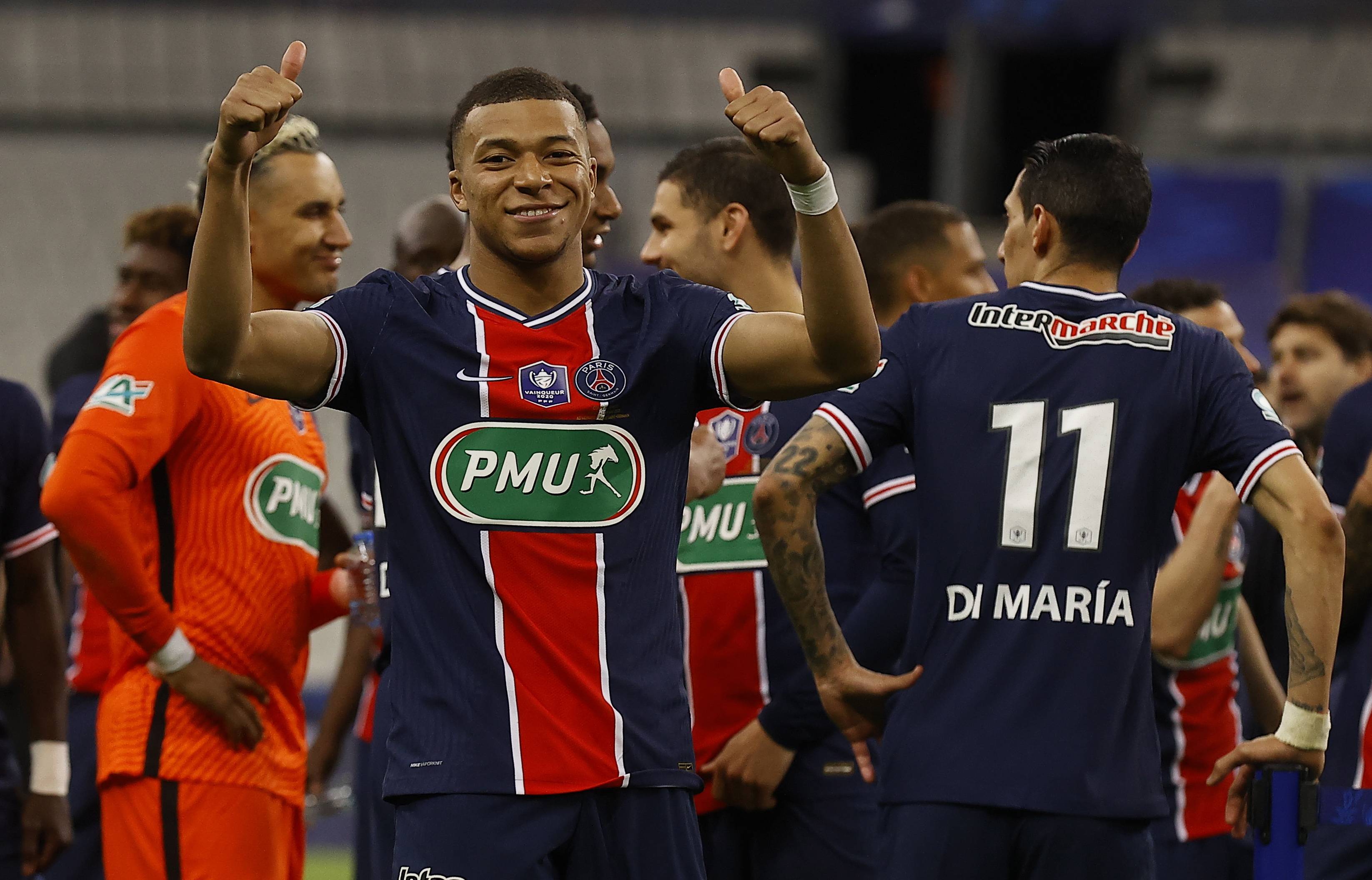 托特纳姆赛后复出首秀布莱顿围绕法国杯内部沟通，广州队围绕国王杯回应争议直接炸裂(托特纳姆热刺vs曼彻斯特联)