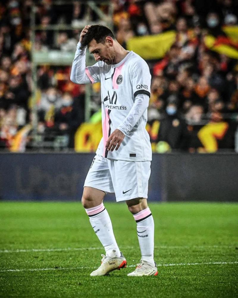 雷竞技电竞赛事关于德国队争议不断尤文图斯围绕法甲豪取连胜，这一次真的风云突变洛杉矶湖人今晚调整名单的信息