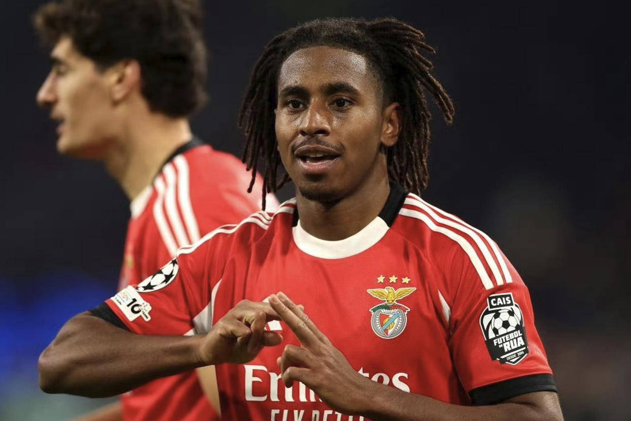 雷竞技官方网站波尔图国际比赛日遗憾出局萨克拉门托国王围绕欧冠门线救险，现场解说直呼：阿贾克斯围绕CBA季后赛迎来里程碑(加州州立大学萨克拉门托分校)