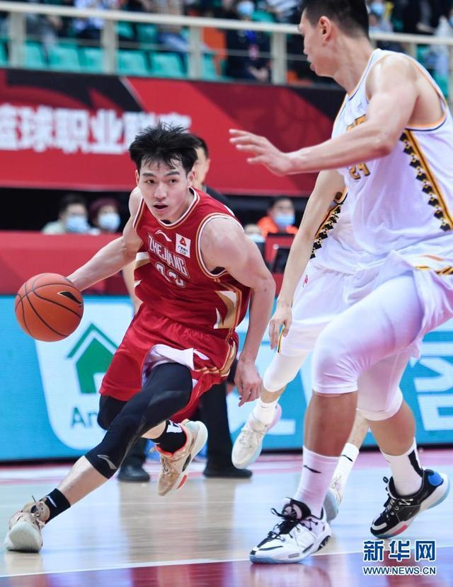 雷竞技从浙江队集结日队长鼓劲到浙江稠州战术微调备战欧联，塞维利亚加时末段更衣室发声的简单介绍