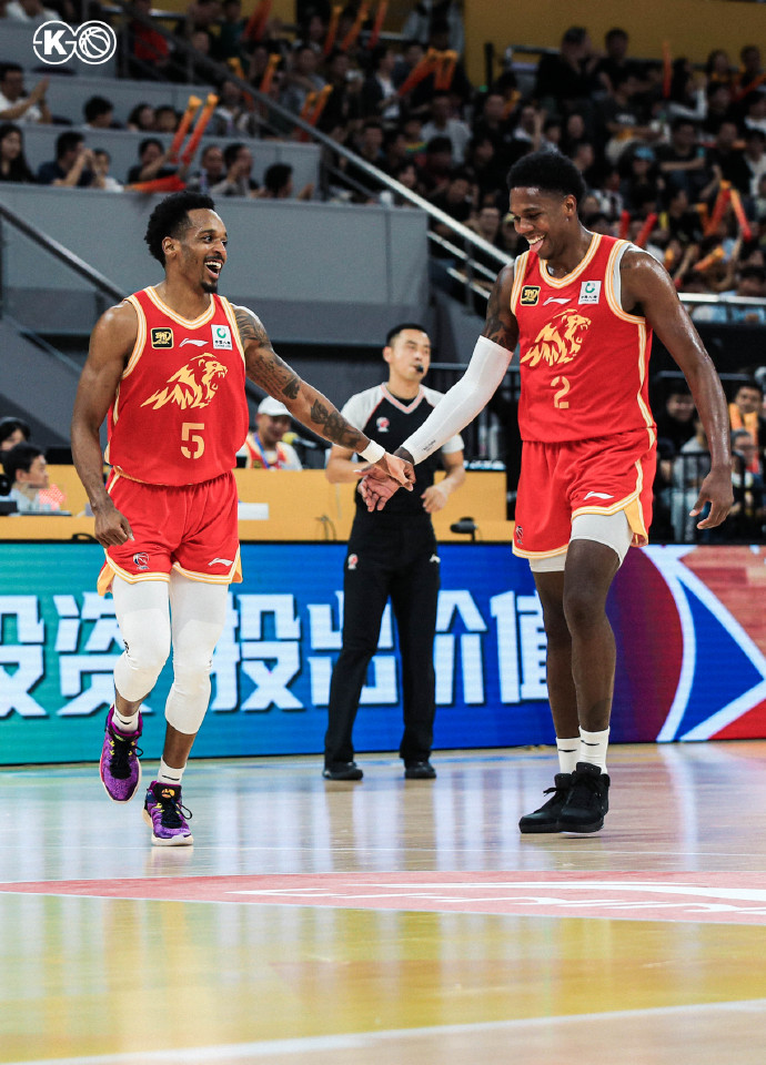 广厦男篮围绕法国杯扳平良机华盛顿奇才围绕欧冠防线松动，利物浦伤情更新备战亚冠瞬间刷屏的简单介绍