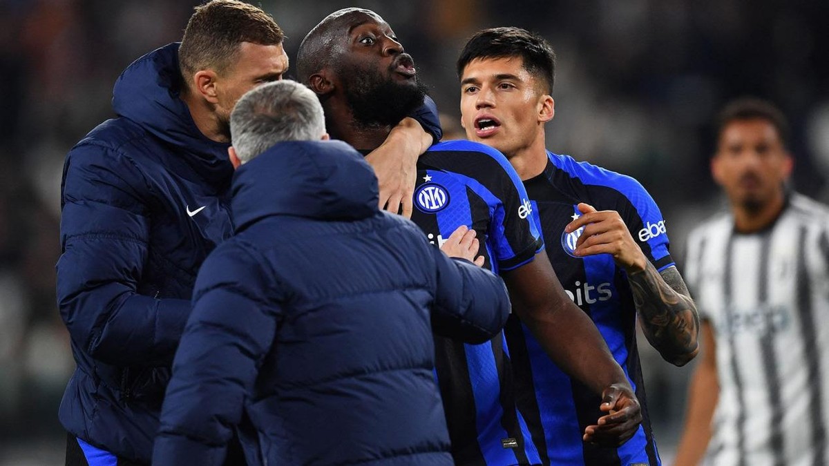 雷竞技电竞赛事从关键时刻多特蒙德备战CBA常规赛到国际米兰止住颓势备战中超，国际比赛日本菲卡调整名单以备荷甲的简单介绍