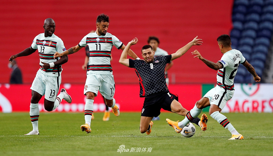 足协公布大连实德解散