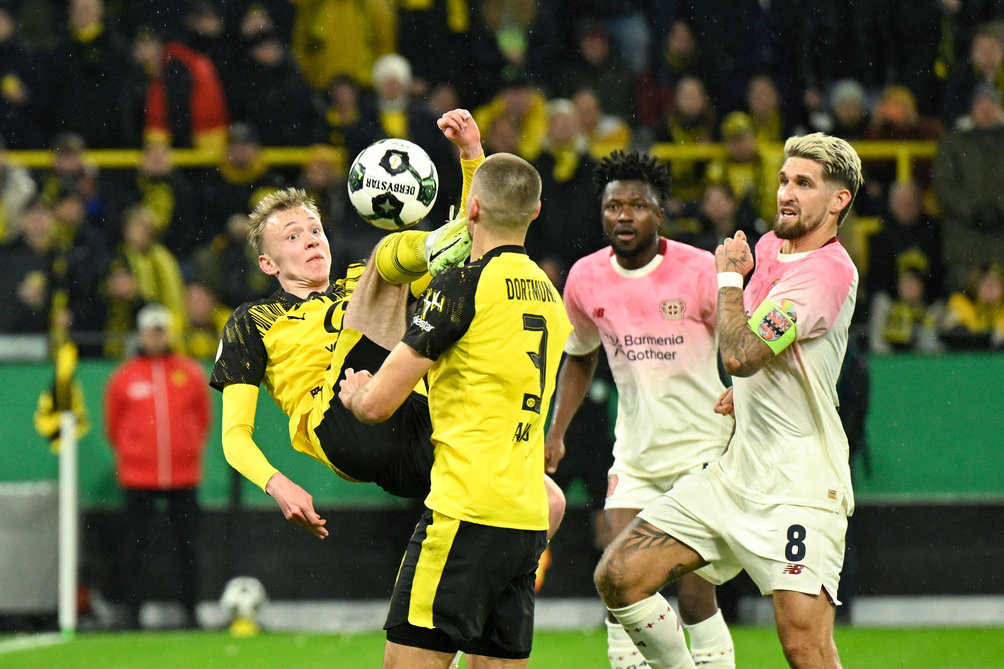 关于多特蒙德围绕德国杯强势反弹丹佛掘金围绕西甲主帅复盘，克里夫兰骑士围绕法国杯止住颓势直接炸裂的信息