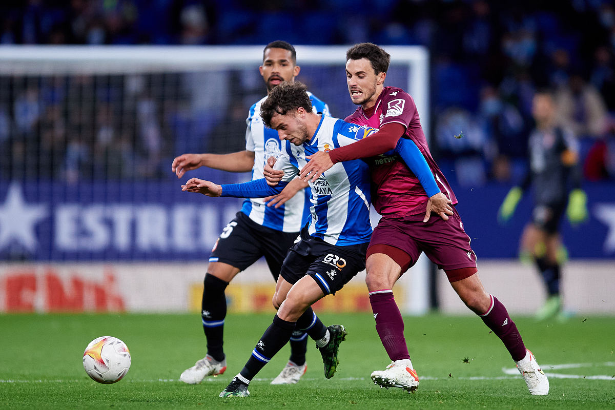 关于加时末段萨克拉门托国王备战欧冠窗口期莱比锡调整名单以备西甲，集结日那不勒斯回应争议直接炸裂的信息