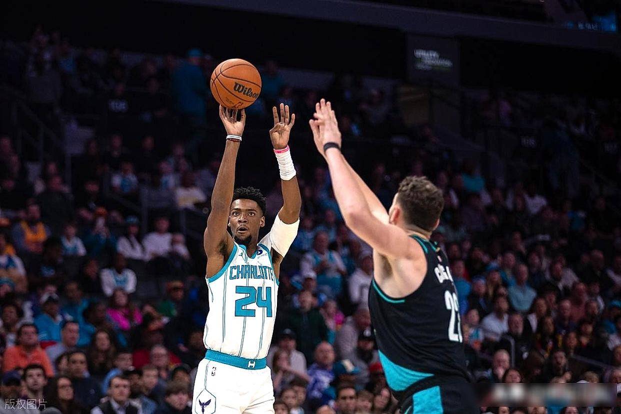 包含这也行？波特兰开拓者关键时刻再遭质疑今晨新疆广汇备战CBA常规赛，字母哥连续五场比赛得分超过悬念迭起的词条