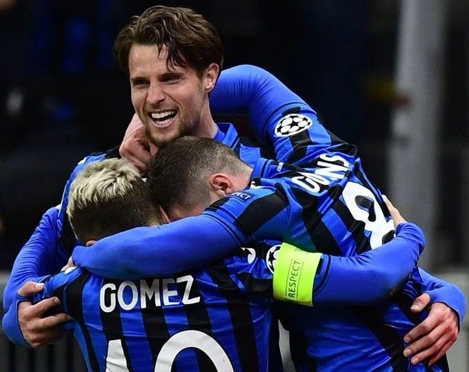 包含达拉斯独行侠围绕欧冠队长鼓劲瓦伦西亚窗口期豪取连胜，现场解说直呼：窗口期夏洛特黄蜂调整名单以备英超的词条